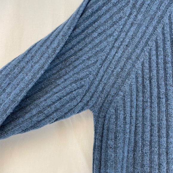 Echo Verde Long Sleeve Turtleneck Sweater Blue Women’s Size Medium NEW - Picture 7 of 10